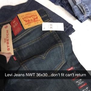 Men’s Levi jeans